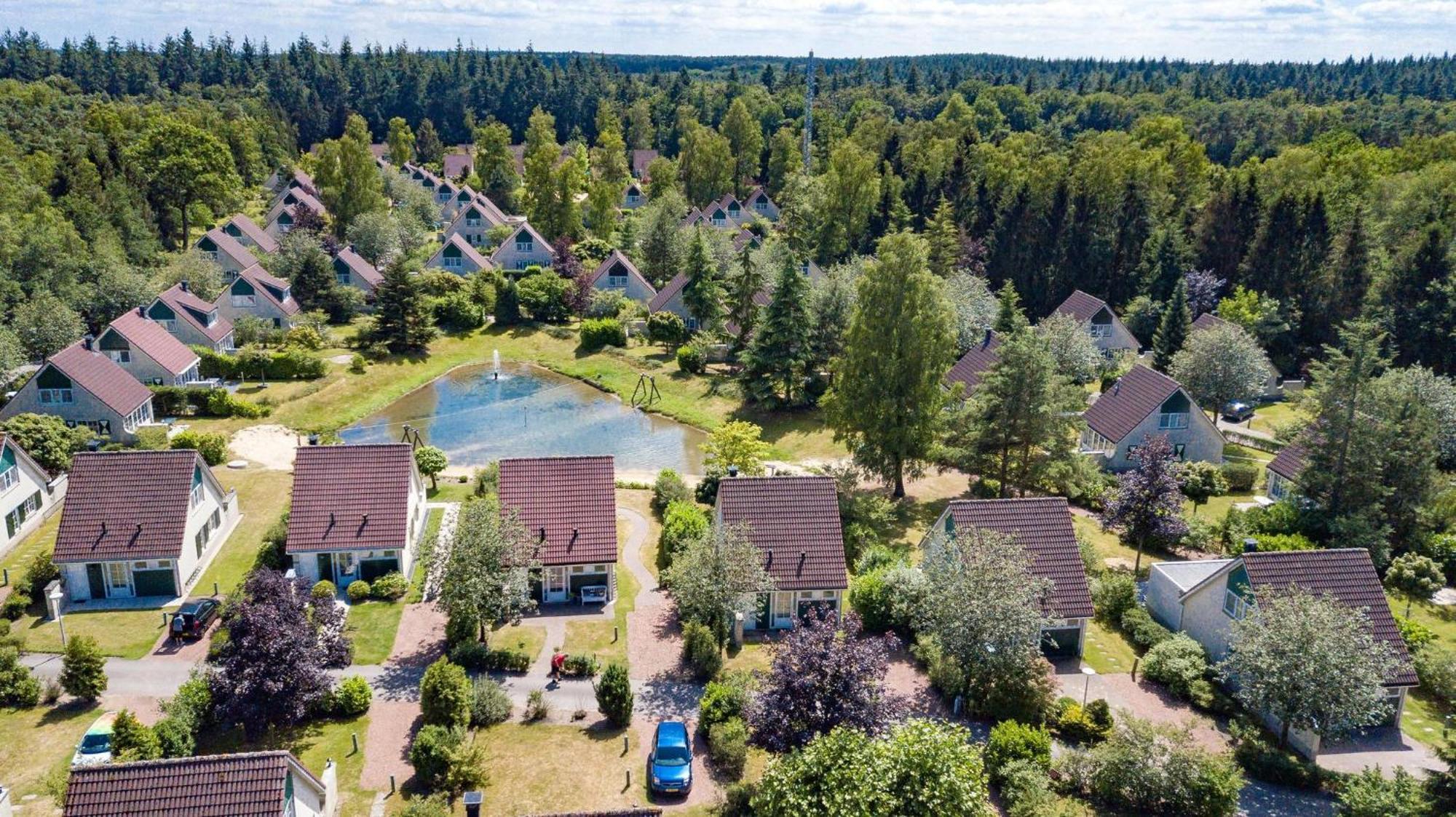 Bungalow - 6 Personen Gelegen In De Nabije Omgeving Van Avonturenpark Hellendoorn En De Prachtige Sallandse Heuvelrug En Eelerberg Exterior photo